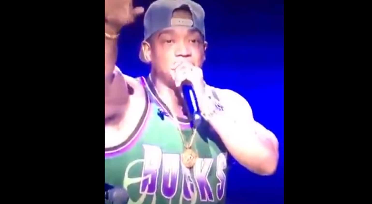 Ja Rule fait un flop à Milwaukee… et maudit les Wolves