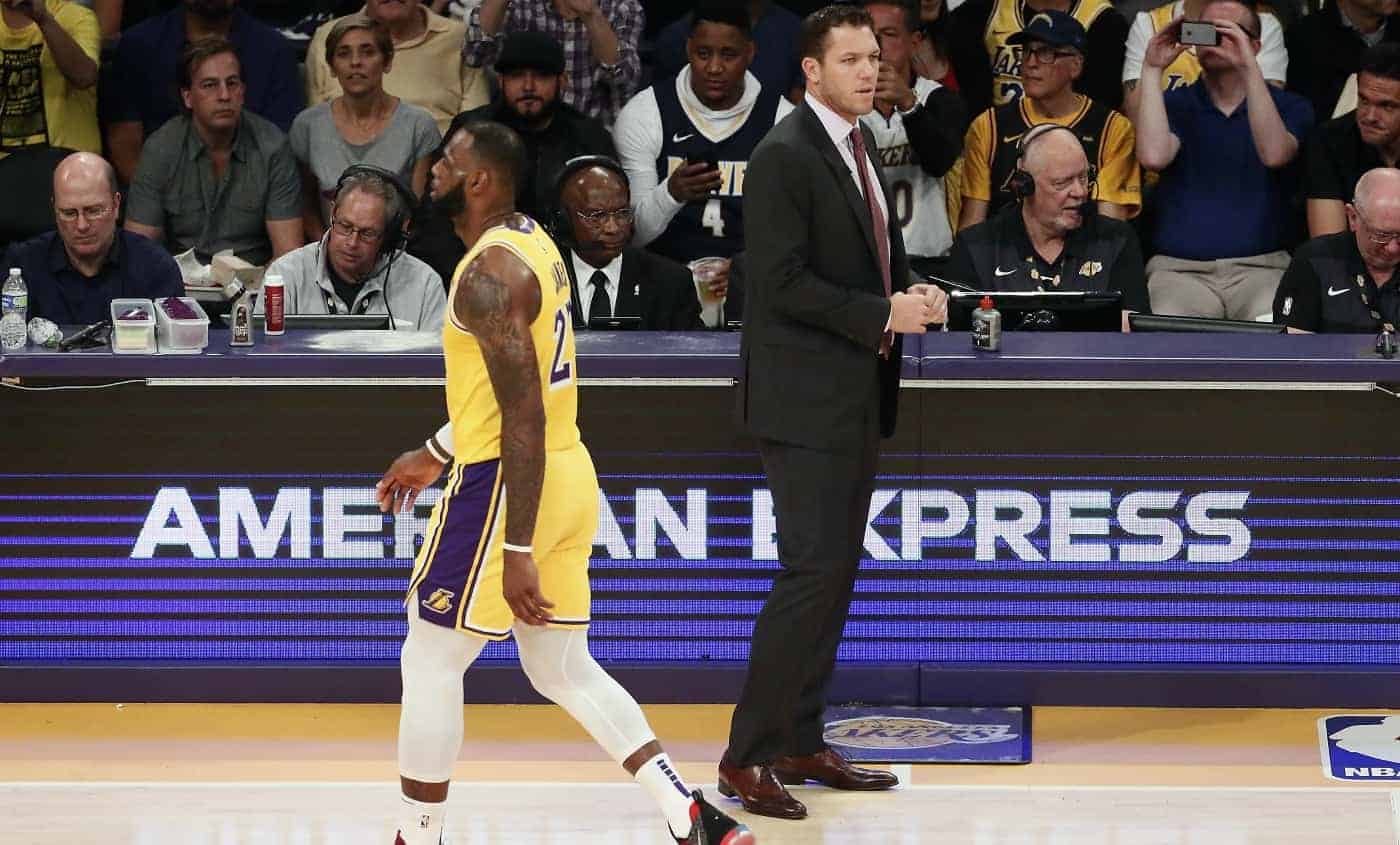 L’entourage de LeBron militerait pour un renvoi de Walton