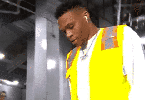 Russell Westbrook adopte le style « gilet jaune »