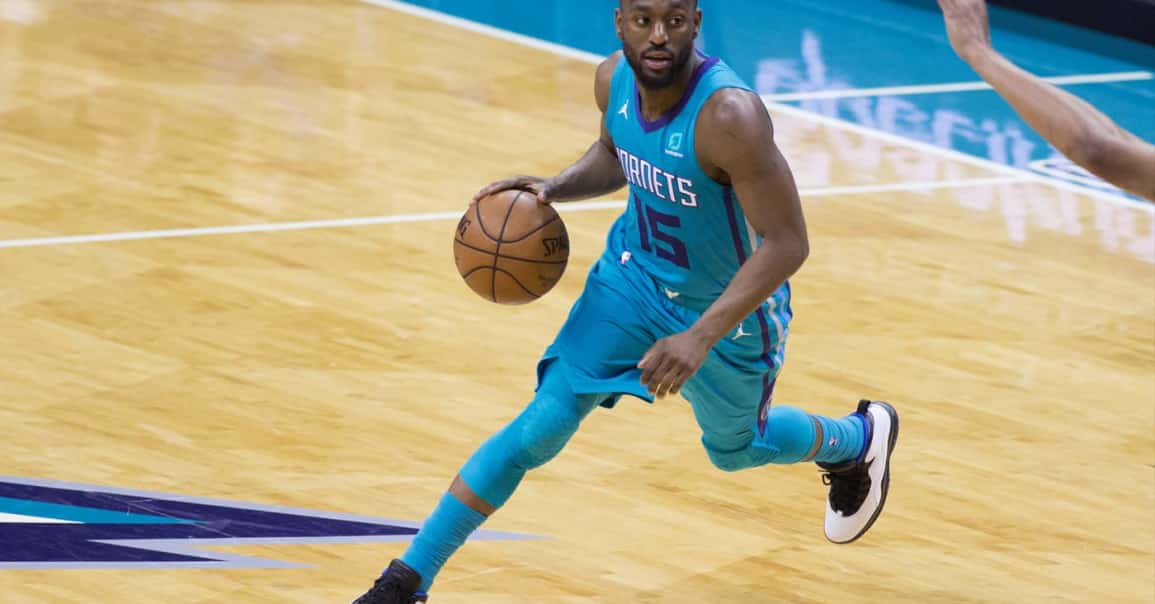 Kemba Walker ou Isaiah Thomas, les Hornets hésiteraient