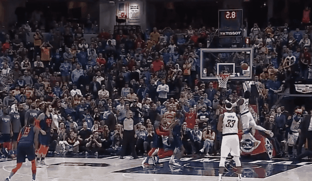 La claquette pour la gagne de Wesley Matthews !