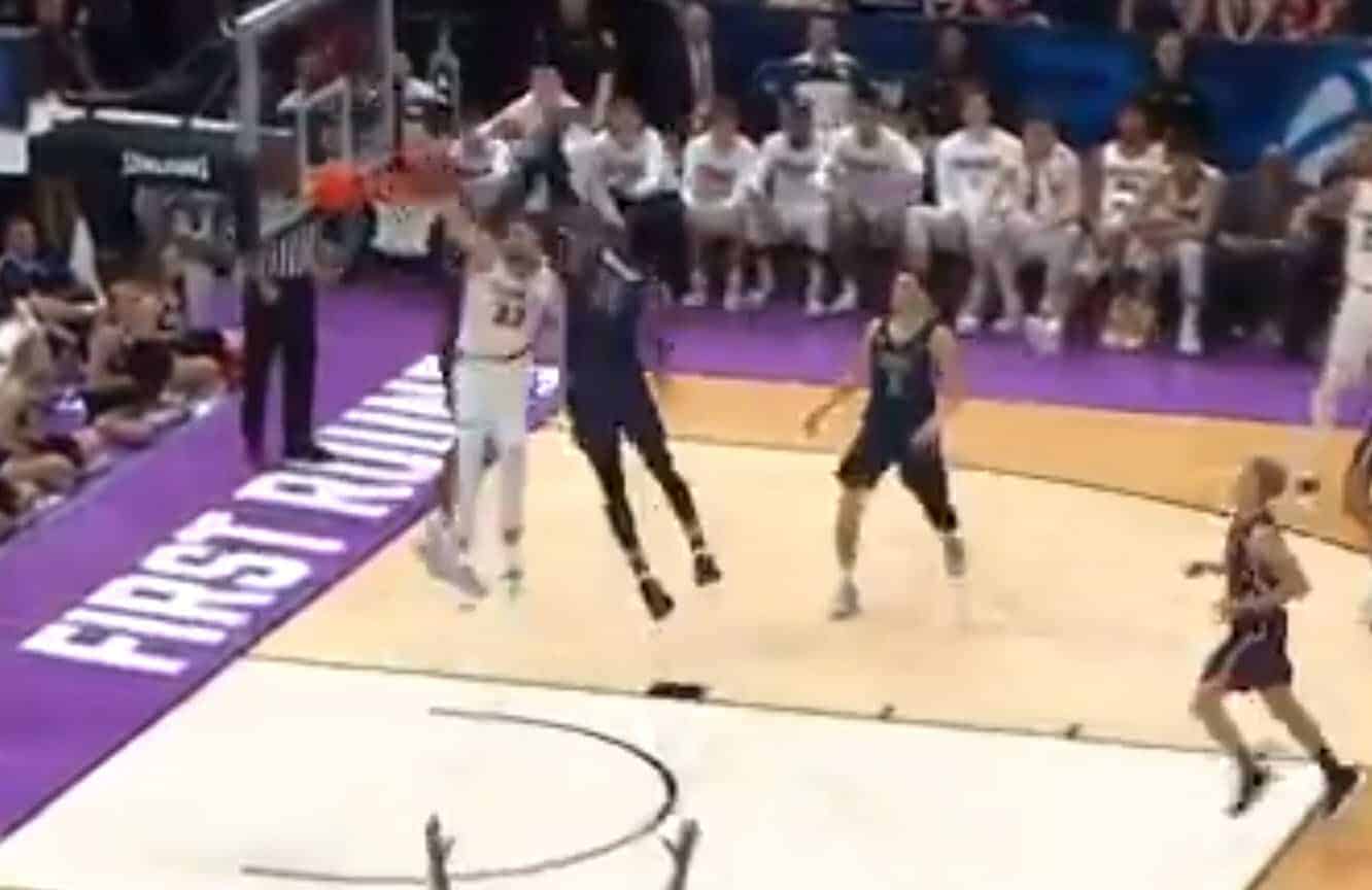 Gonzaga débute bien, Killian Tillie claque un gros poster