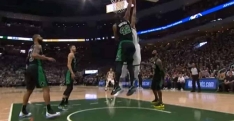 Al Horford bashe deux fois Giannis lourdement !