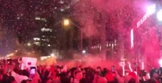 Les Raptors fêtés à Toronto dans des scènes de liesse