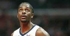 Justin Holiday s’engage avec les Indiana Pacers pour 4,8M