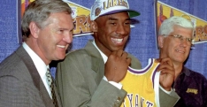 Jerry West a empêché Kobe Bryant de signer aux Clippers