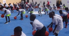 La NBA a inauguré deux terrains de basket à Guediawaye