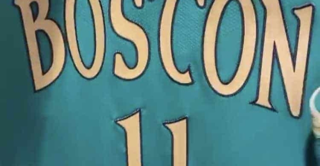 Enes Kanter a dévoilé les nouveaux maillots des Celtics