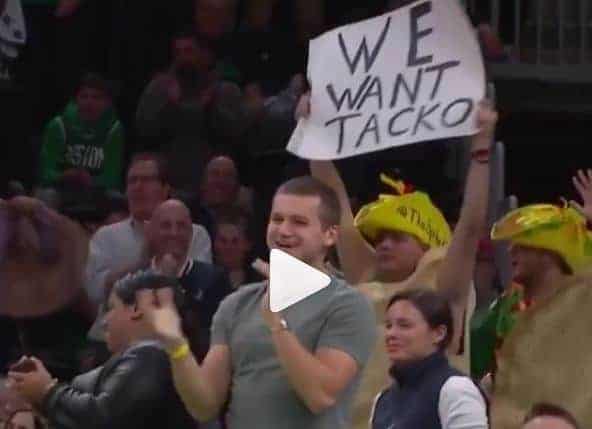 La foule de Boston en délire pour Tacko Fall