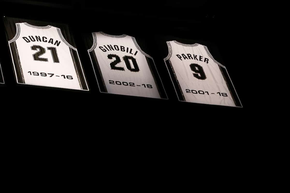 Maillot de TP retiré, soirée émotions