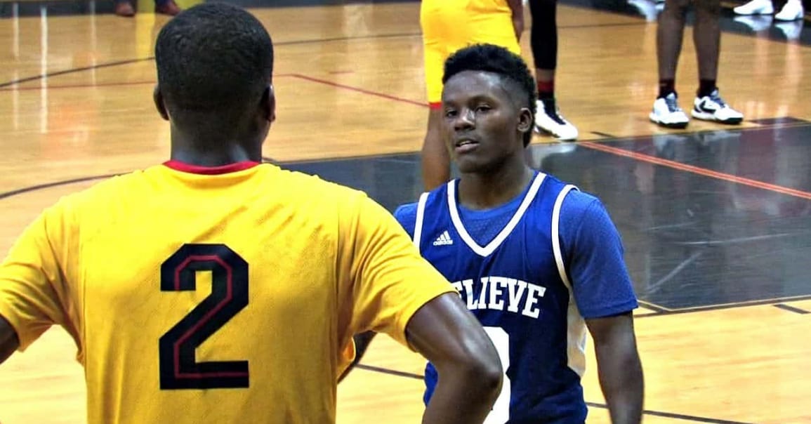 Darnell Rogers, 1,57m, brille en NCAA !