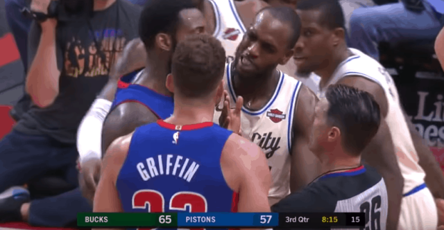 C’était tendu entre les Pistons et les Bucks hier soir !