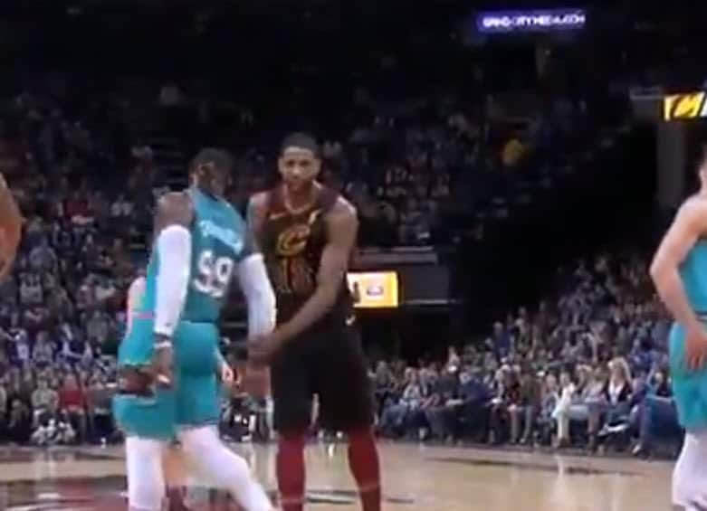 Tristan Thompson expulsé pour… une tape aux fesses