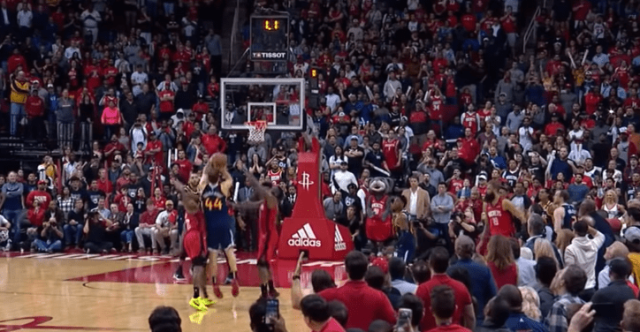 Replay : L’incroyable panier pour la gagne de Bojan Bogdanovic