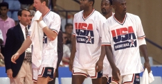 Dream Team de Jordan vs Redeem Team de Kobe, qui gagne ? Coach K met fin au suspense