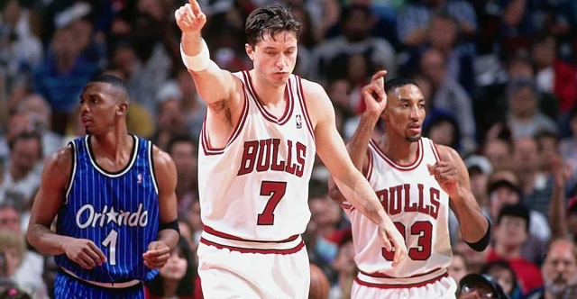 Toni Kukoc donne son meilleur joueur en NBA actuellement