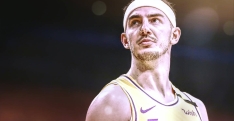Alex Caruso cale un move « à la Jordan » pour ses débuts aux Bulls
