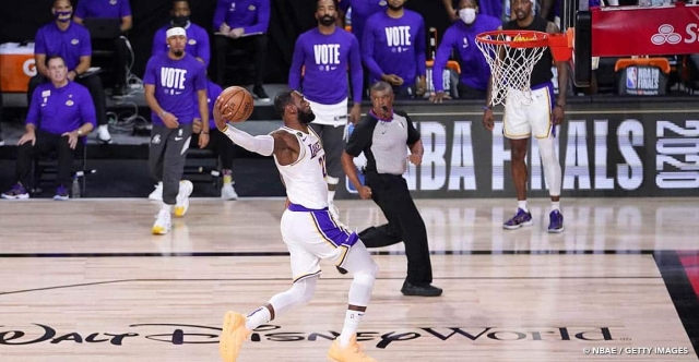 « LeBron James, le plus grand joueur que l’univers ait jamais vu »