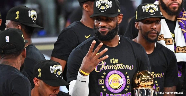 Les champions NBA de retour à la Maison Blanche, LeBron confirme