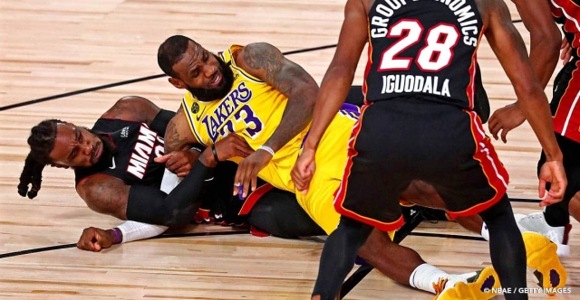LeBron James : « Ils nous ont frappés en pleine face ! »
