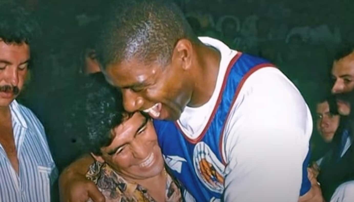 Quand Magic Johnson et Diego Maradona devenaient amis en 94