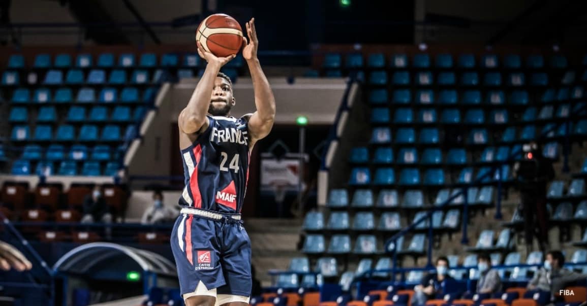 Les Bleus prennent leur revanche sur l’Allemagne, Ouattara en feu