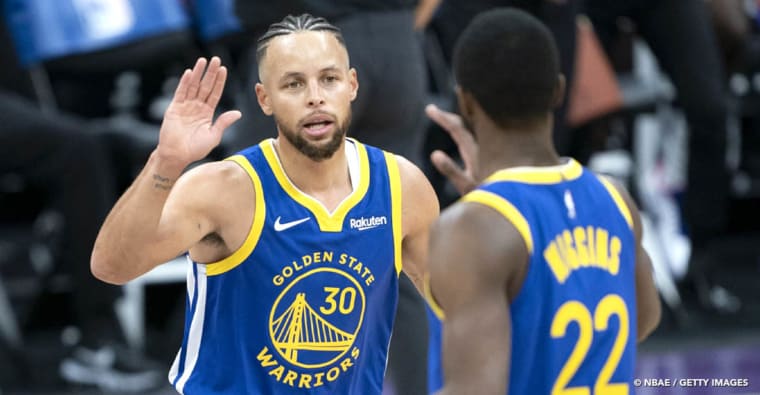 Stephen Curry lance un avertissement à la NBA avec les Warriors