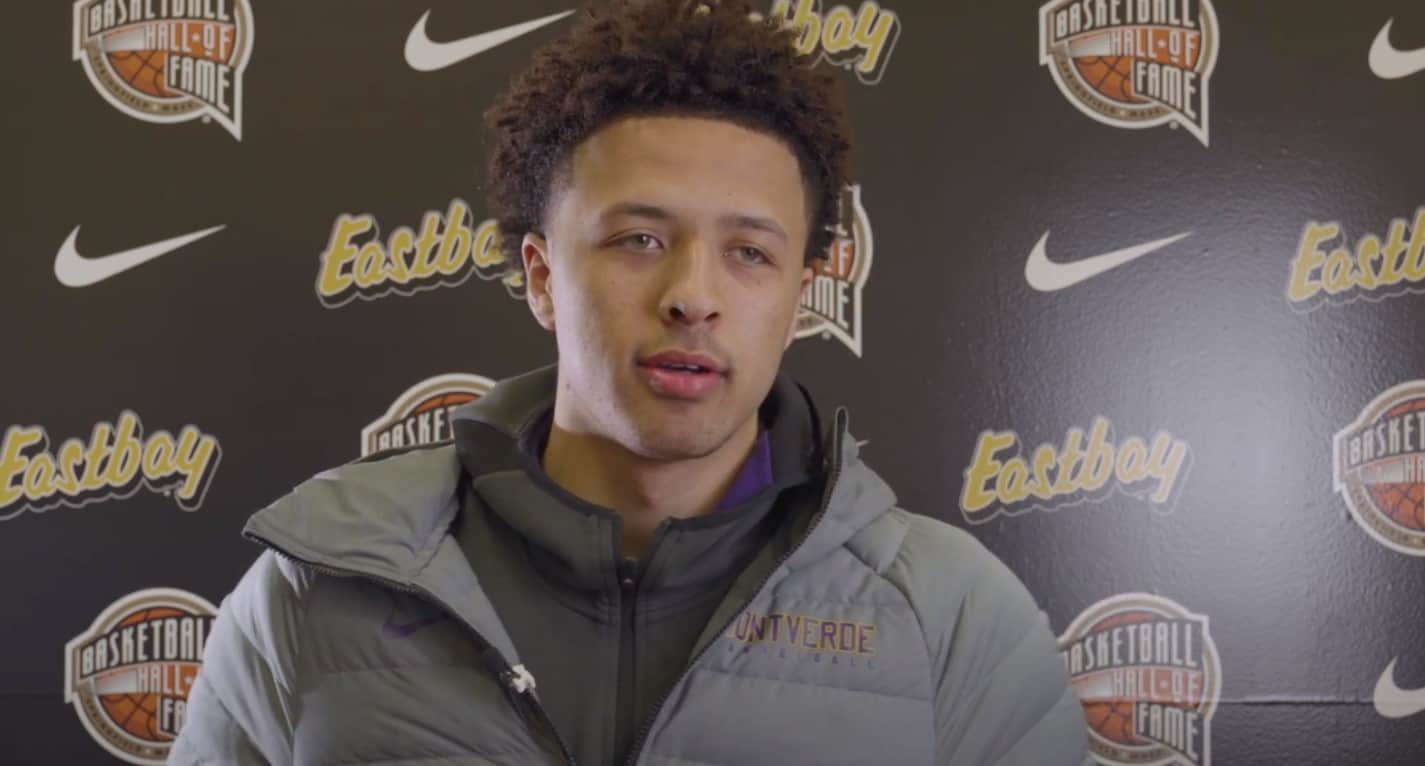 Cade Cunnigham sort un match fou, ça va devenir dur de lui voler le 1st pick 2021