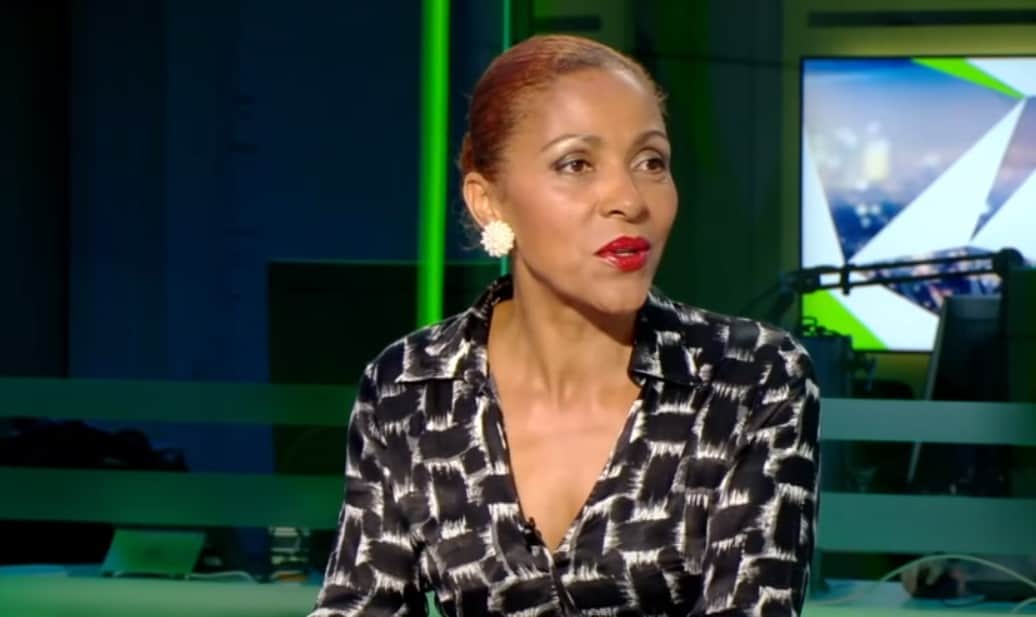 Paoline Ekambi La L gende Des Bleues R v le Le Drame De Son Adolescence