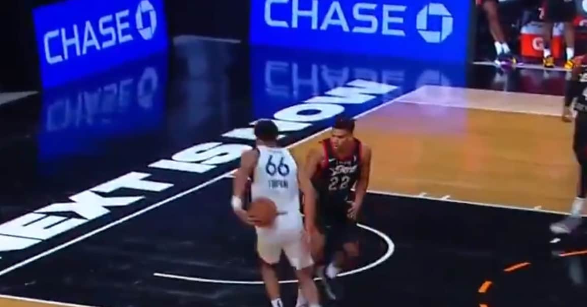 Axel Toupane lâche un move à la Jamal Crawford en G-League !