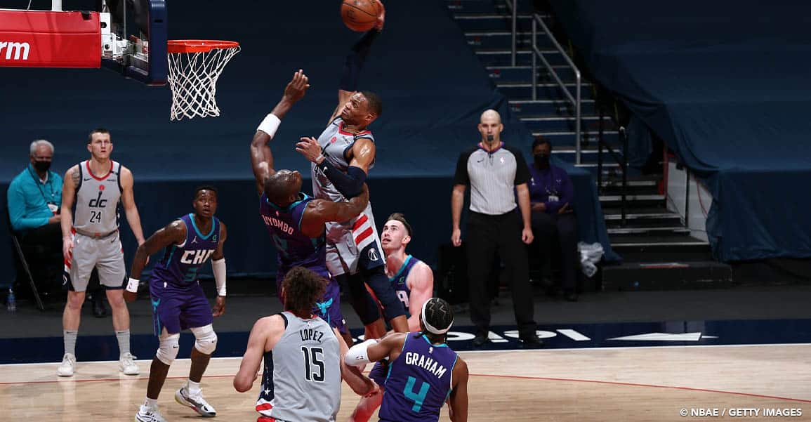 CQFR : Westbrook cartonne et postérise en vain, la faute de goût des Clippers