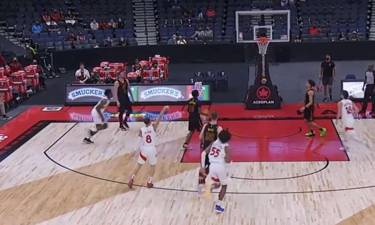 Kevin Love perd la balle honteusement et n’en a rien à carrer