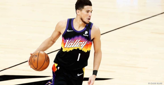 Devin Booker signe une nouvelle extension record