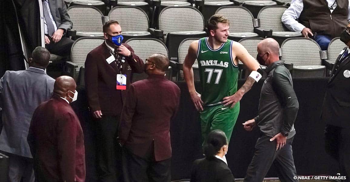 Luka Doncic éjecté et bientôt suspendu, les arbitres l’ont dans le pif