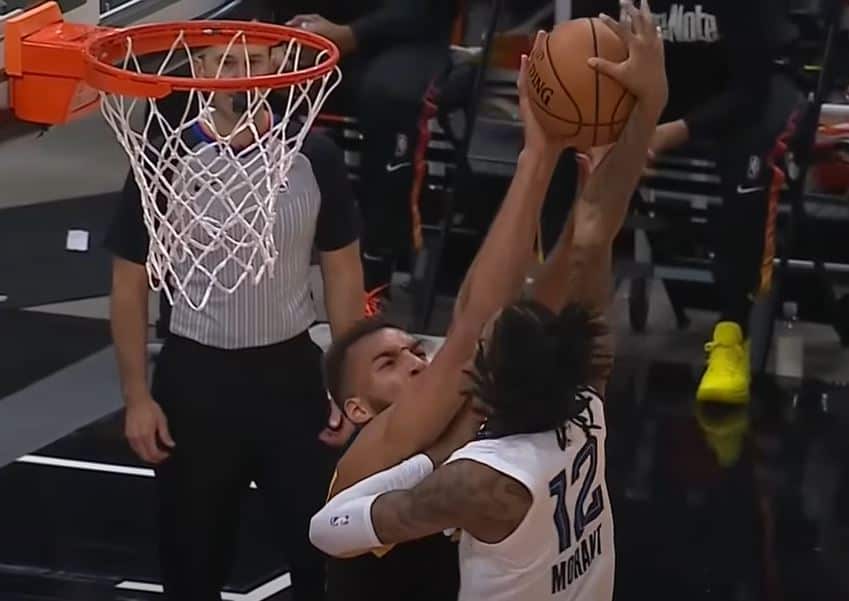 L’énorme block de Rudy Gobert alors que Ja Morant montait au dunk