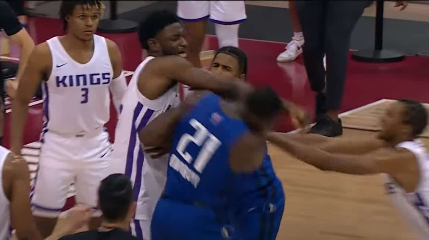 Chimezie Metu suspendu pour son craquage et son coup de poing