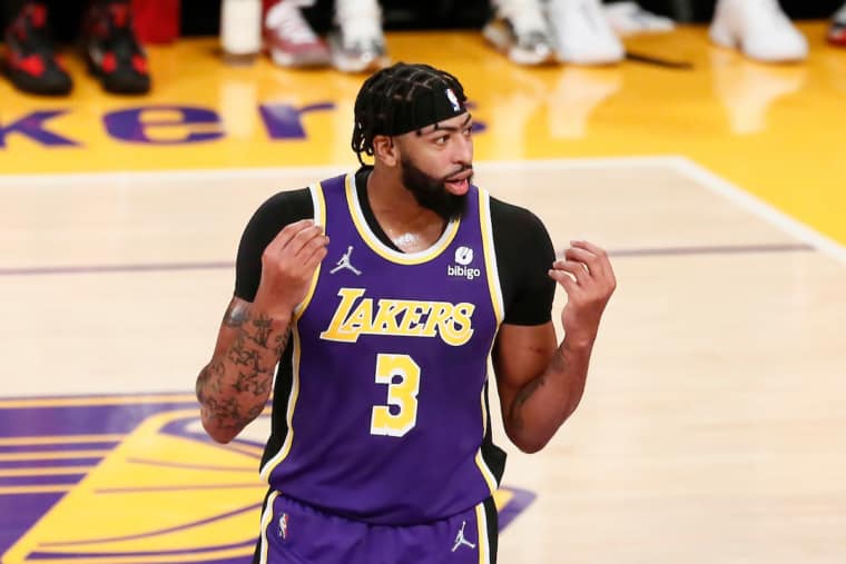 Anthony Davis parle des Lakers… sans comprendre la situation