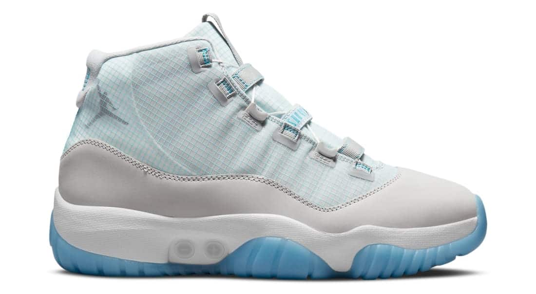 Sortie du jour : Air Jordan 11 Adapt Powder Blue