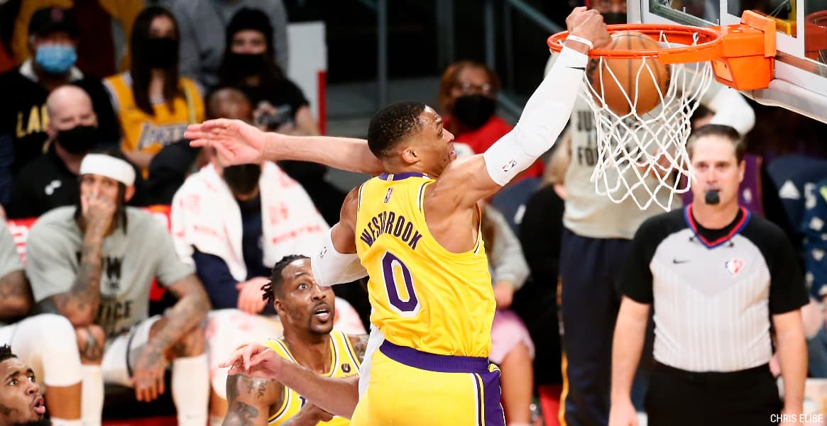 Russell Westbrook claque un poster ultra violent sur Rudy Gobert !