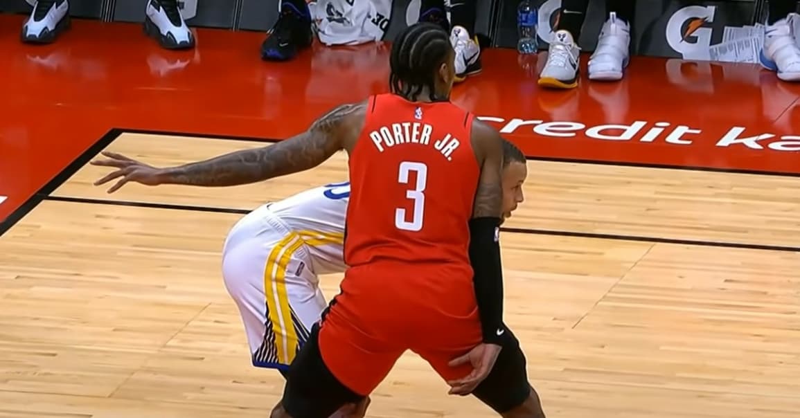 Kevin Porter Jr a essayé de chauffer Steph Curry : mauvaise idée !
