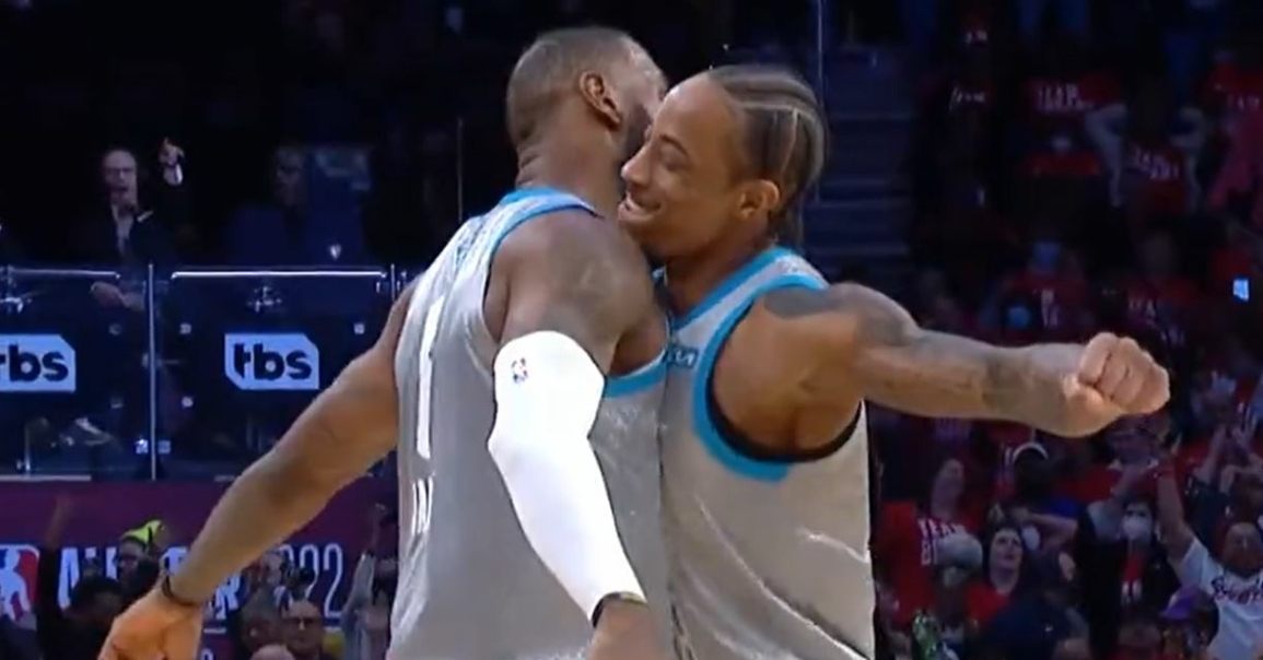 LeBron James qui plante la panier pour la gagne à Cleveland, quel symbole !