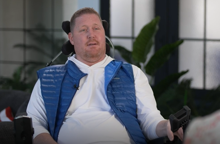 Tetraplégique, Shawn Bradley se reconstruit et garde espoir