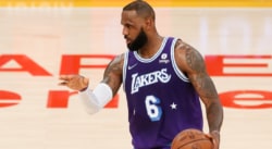 LeBron James, une patience à l’épreuve des galères des Lakers