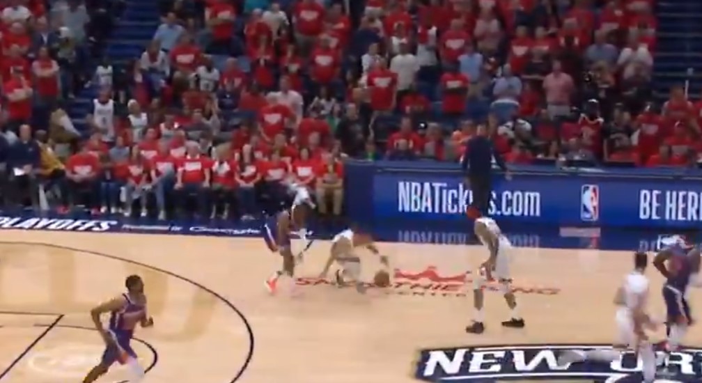 Chris Paul victime de la spéciale de José Alvarado !