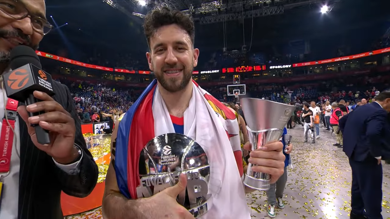 Vasilije Micic fait encore l’impasse sur la NBA