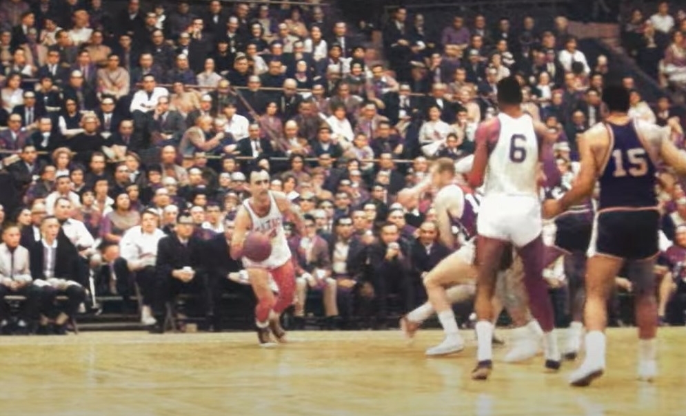 Bob Cousy, le « Houdini du Hardwood », a 95 ans : voici à quel point il était fort