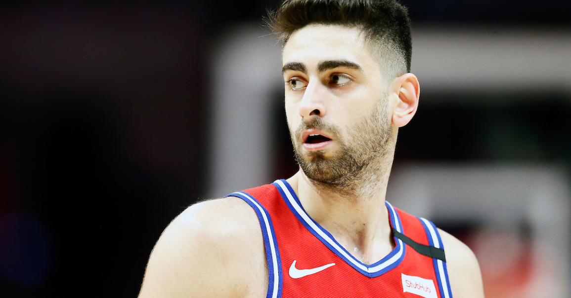 Furkan Korkmaz en dit un peu plus sur la « bagarre de rue » dans les couloirs