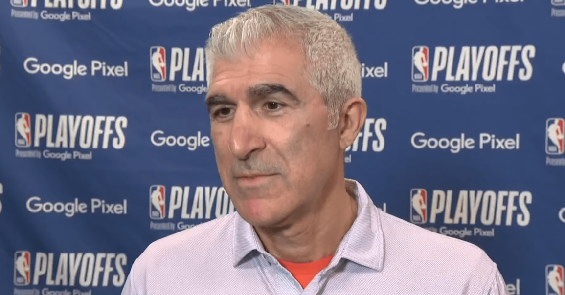 Robert Sarver, un co-propriétaire des Suns demande sa démission