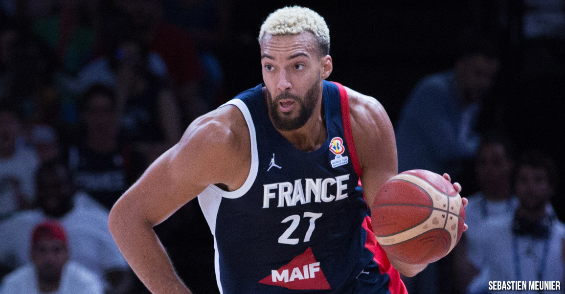 Les Bleus, toujours invaincus, viennent à bout du Japon