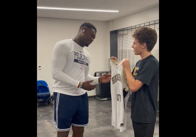 Zion Williamson a retrouvé le lycéen qui avait buzzé en défendant sur lui